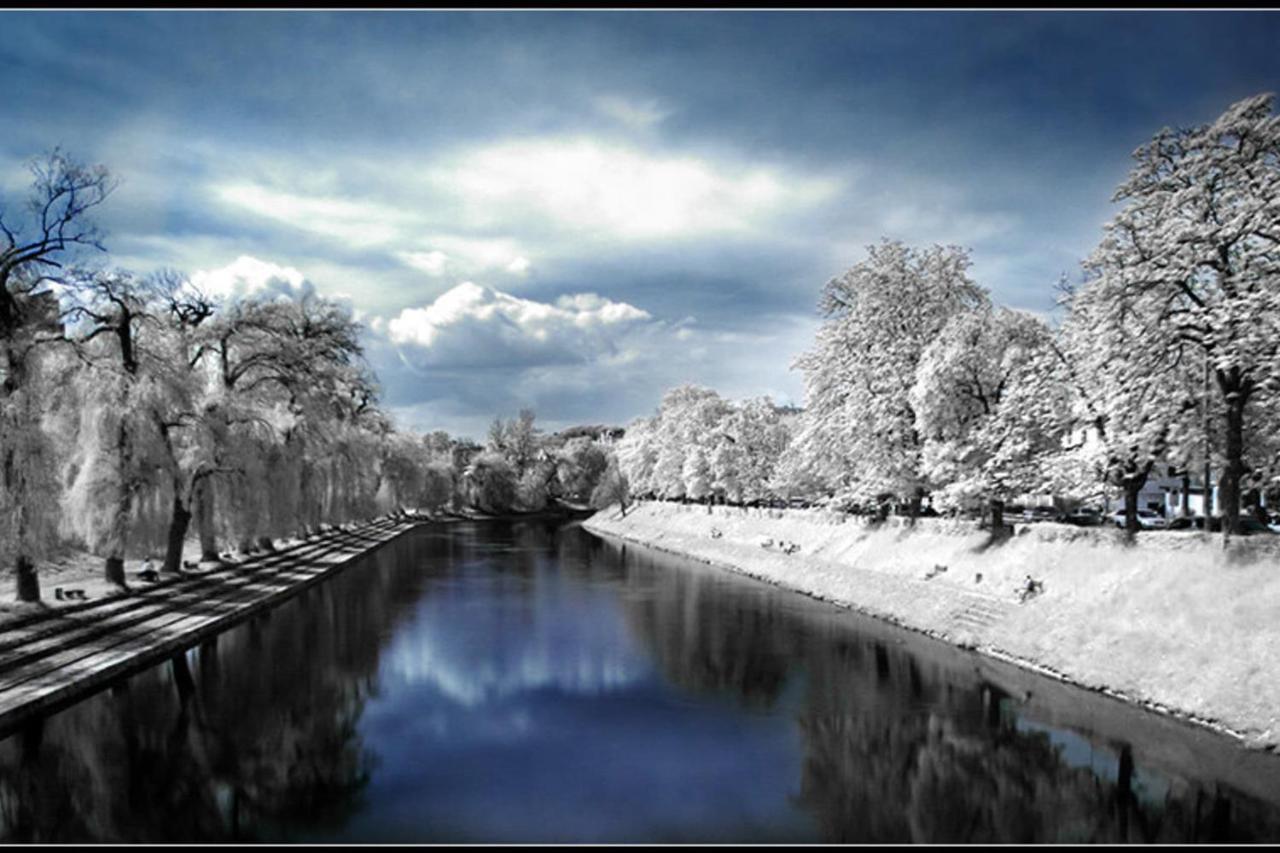 Riverside Ljubljanica With Private Parking Liubliana Exterior foto